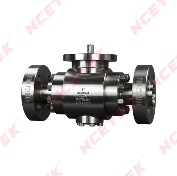 Как осуществляется техническое обслуживание заводской системы клапана для очистки труб